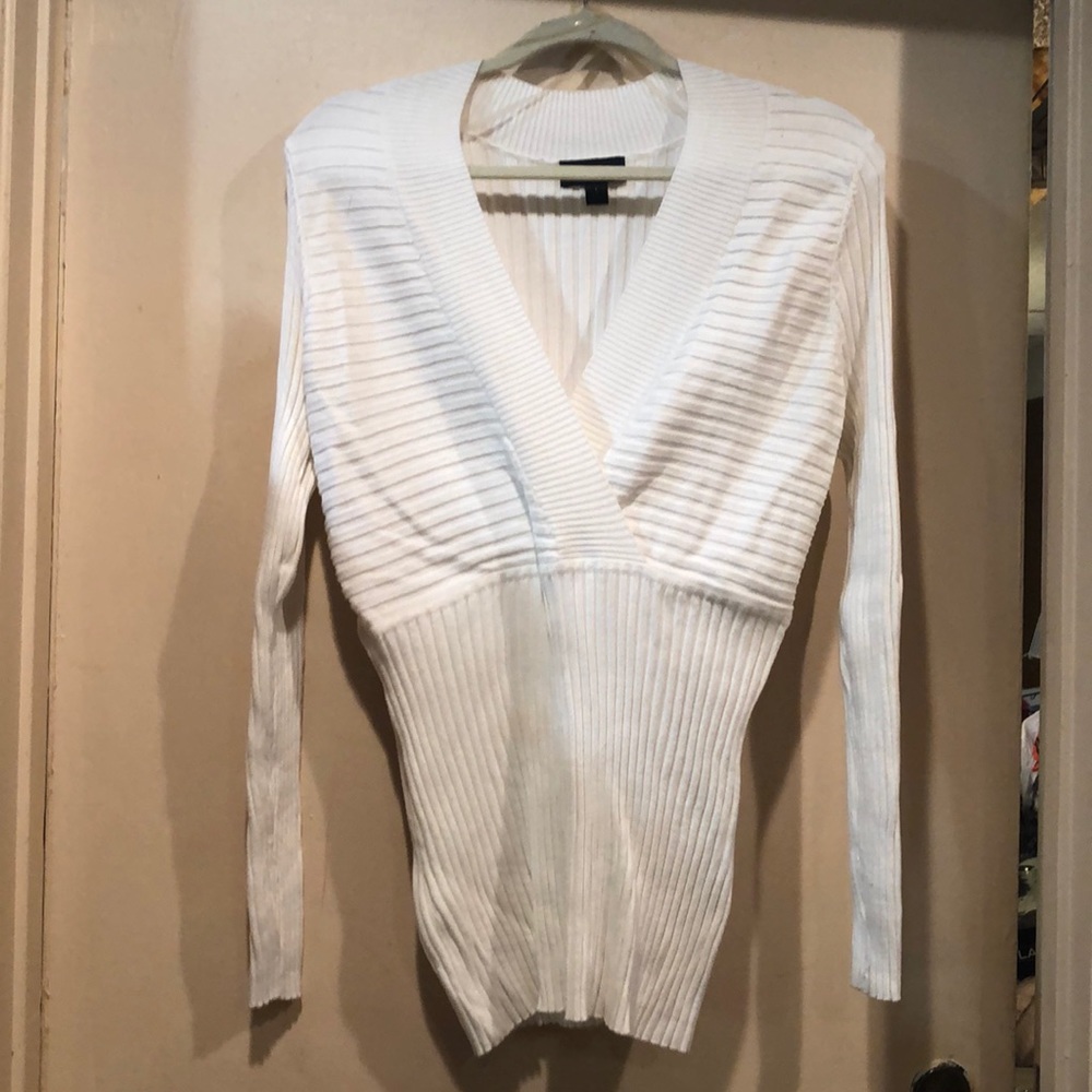 AB Studio Stretchy extra cozy V neck sweater